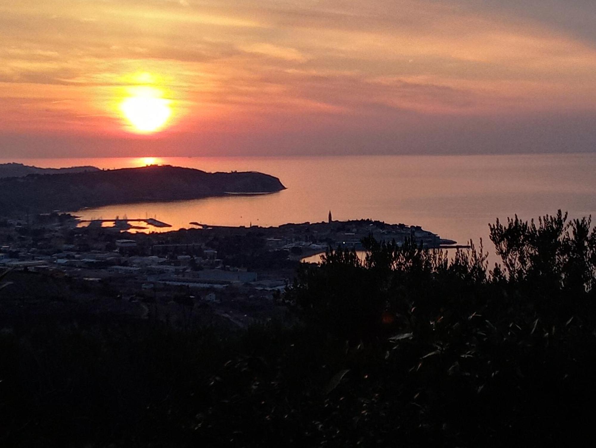 Apartment San Izola Bagian luar foto